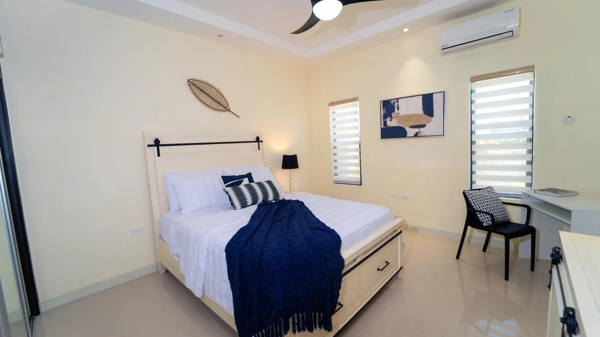 Penzion Pyramid Dreamstay 67 Ocho Rios