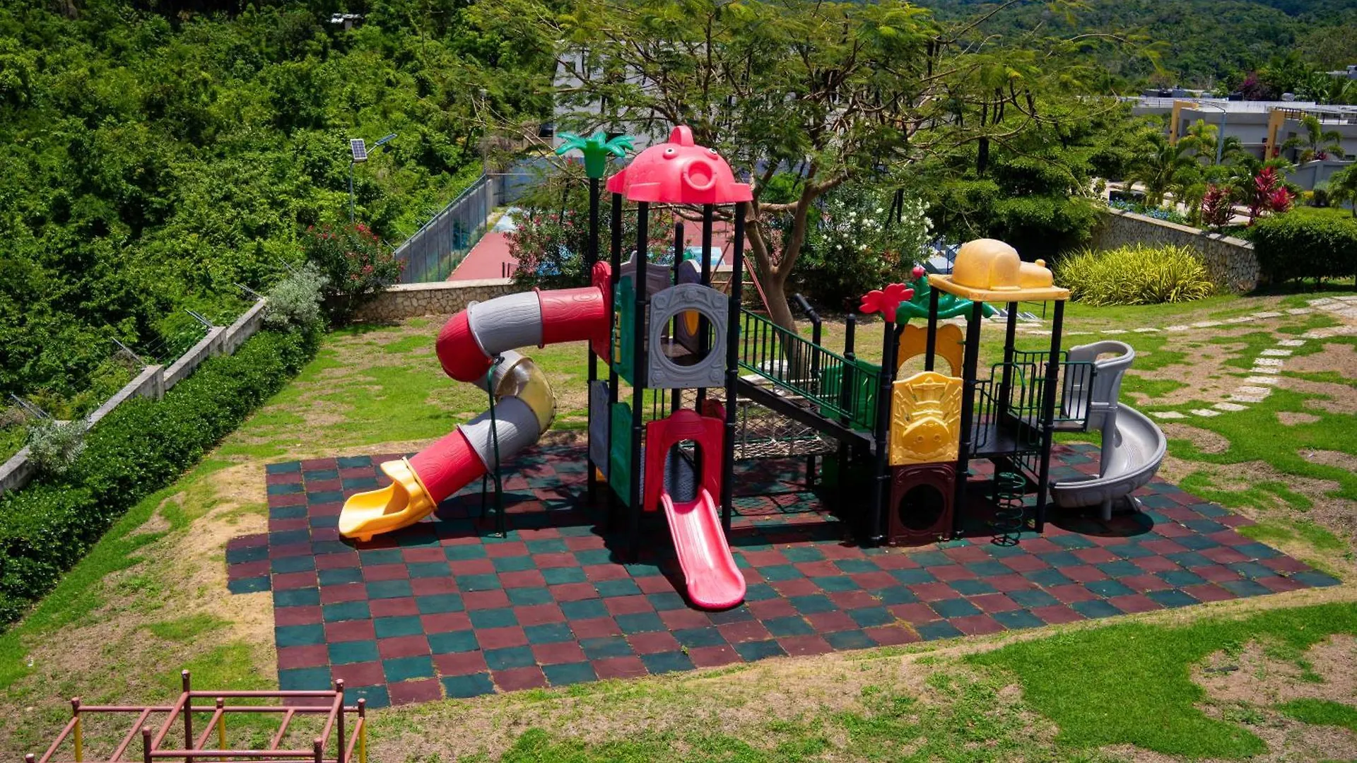 Penzion Pyramid Dreamstay 67 Ocho Rios